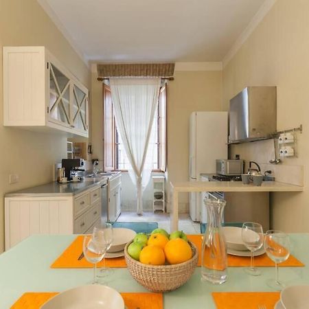 Borgo Pio - Quite And Spacious Apt 로마 외부 사진