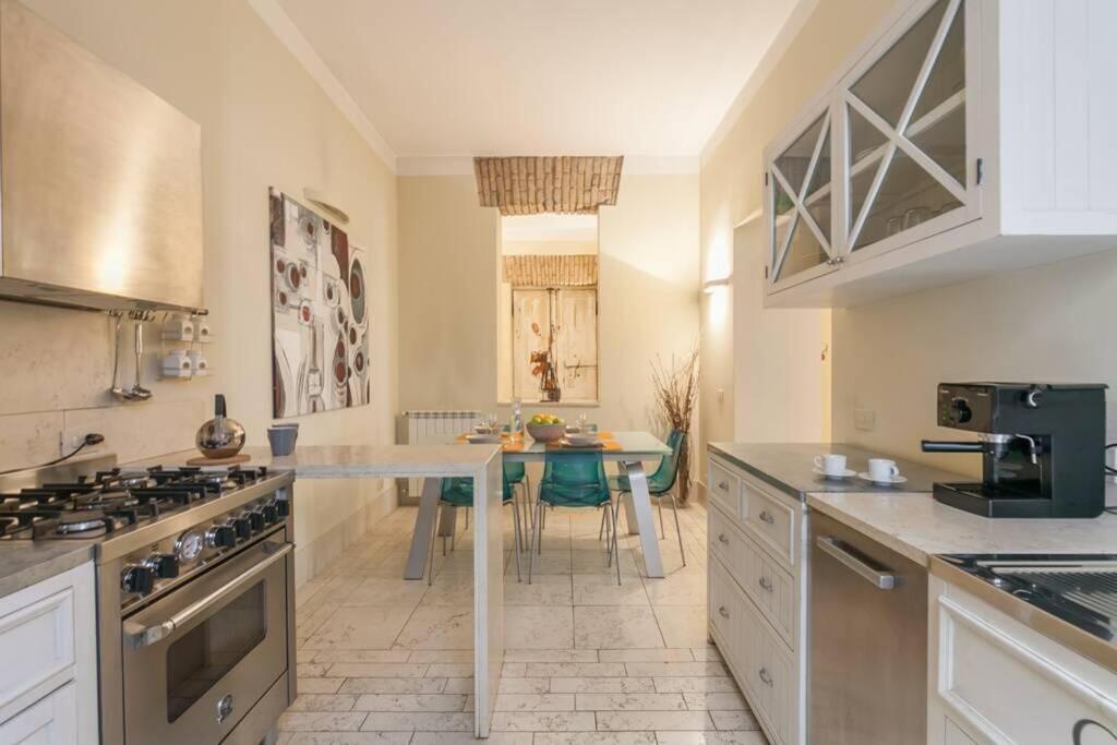 Borgo Pio - Quite And Spacious Apt 로마 외부 사진
