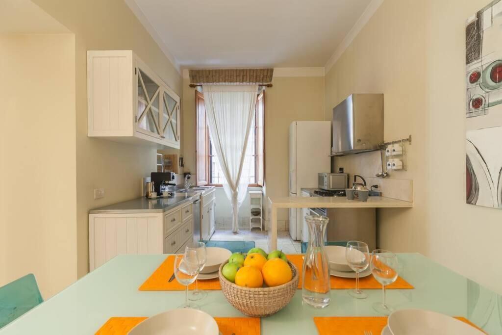 Borgo Pio - Quite And Spacious Apt 로마 외부 사진